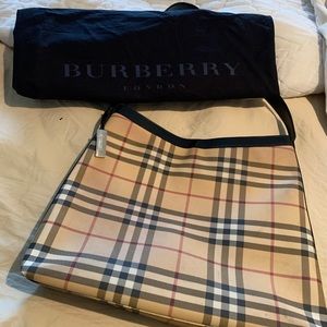 Burberry Classic Nova Check Tote